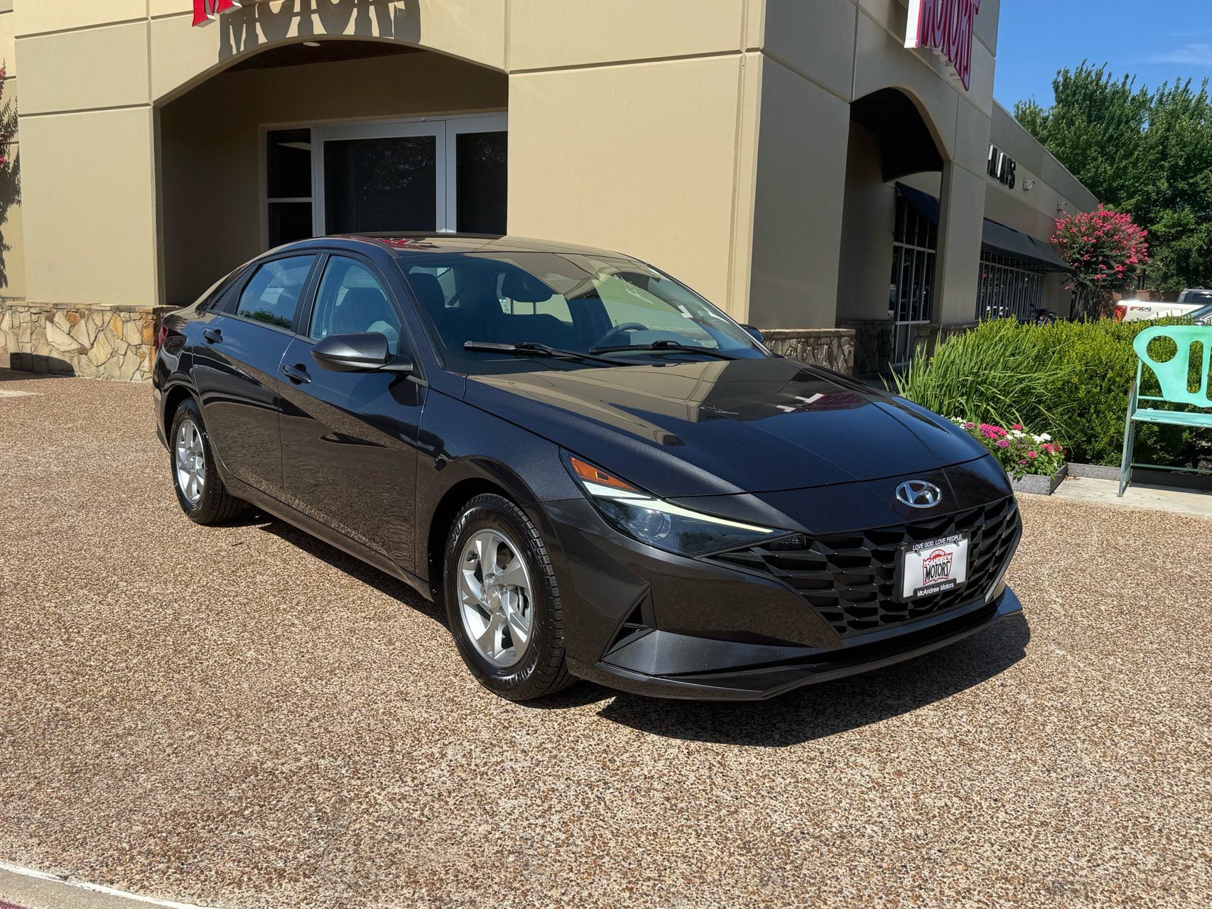Used 2021 Hyundai Elantra SE FWD image 6