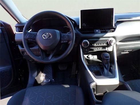 Used 2023 Toyota RAV4 XLE w/ Convenience Package image 19