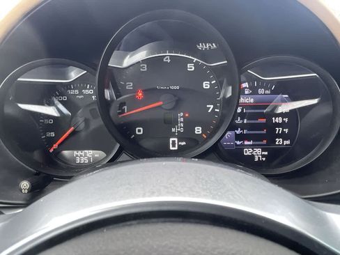 Used 2017 Porsche 718 Boxster image 26