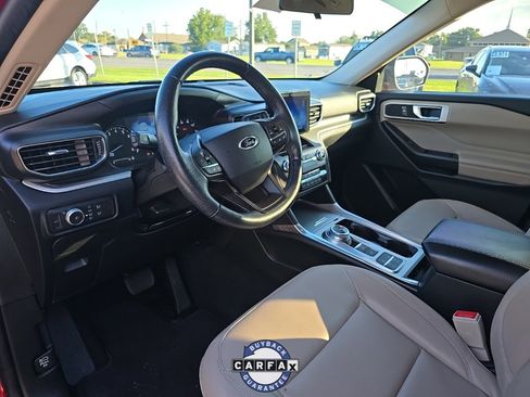 Used 2020 Ford Explorer XLT w/ Equipment Group 202A image 7