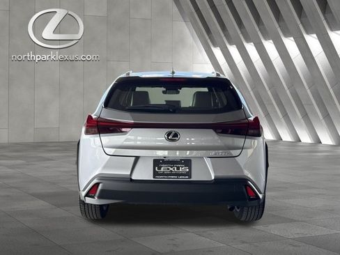 Certified 2026 Lexus UX 300h FWD w/ Accessory Package (Z2) image 28