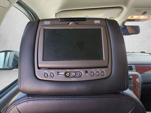 Used 2013 Chevrolet Tahoe LT w/ Luxury Package image 20