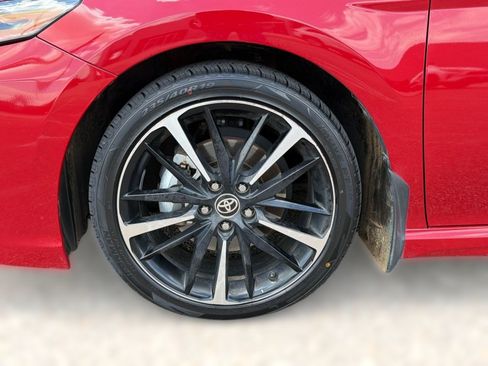 Used 2021 Toyota Camry XSE FWD image 11