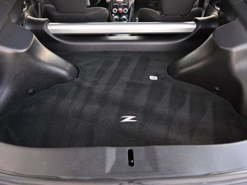 Used 2010 Nissan 370Z Coupe image 28