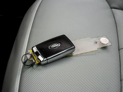 Used 2023 Land Rover Range Rover Sport SE Dynamic image 52