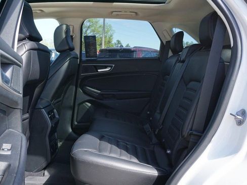 Used 2024 Ford Edge SEL w/ Convenience Package image 24