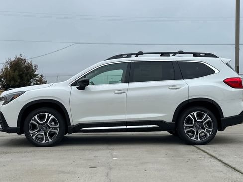 New 2025 Subaru Ascent Limited image 6
