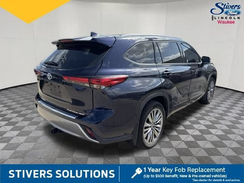 Used 2020 Toyota Highlander Platinum AWD/4WD image 6
