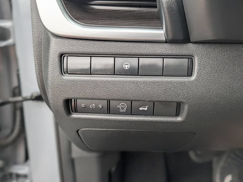 Used 2023 Nissan Rogue Platinum AWD/4WD image 39
