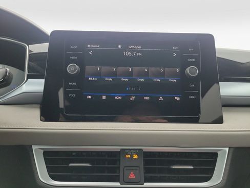 New 2026 Volkswagen Taos SE image 17