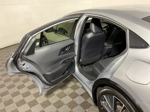 Used 2023 Toyota Prius XLE image 30