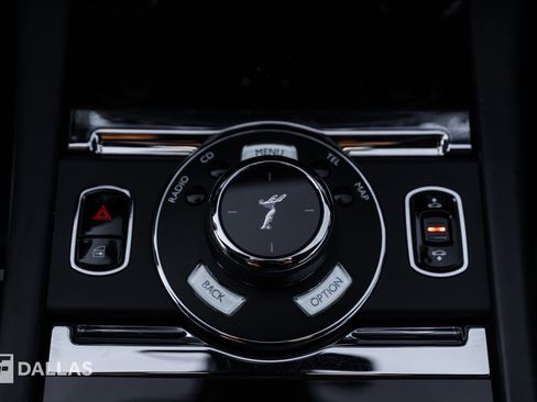 Used 2017 Rolls-Royce Wraith RWD image 27