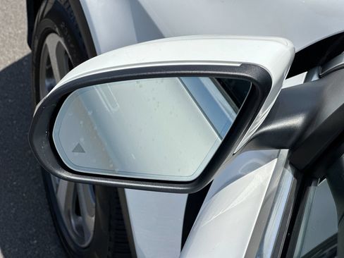 Certified 2022 Mercedes-Benz GLC 300 image 10