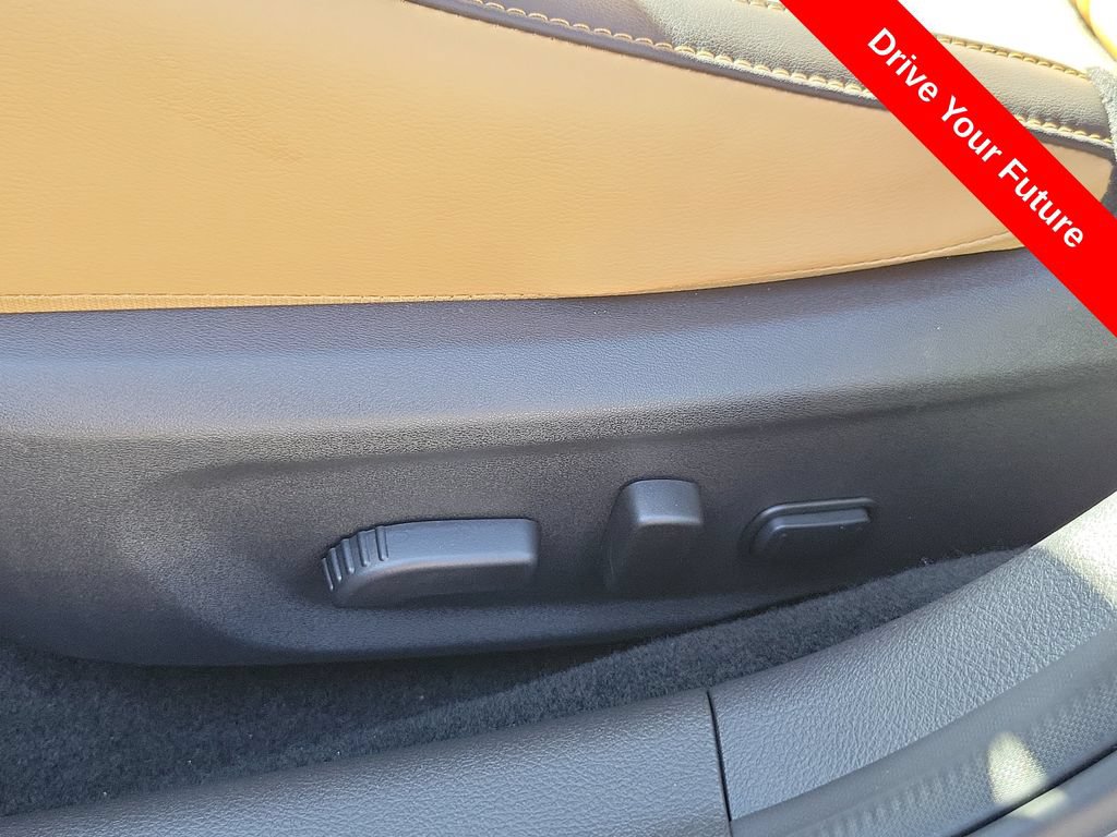 Used 2025 Nissan Sentra SV w/ SV Premium Package FWD image 21