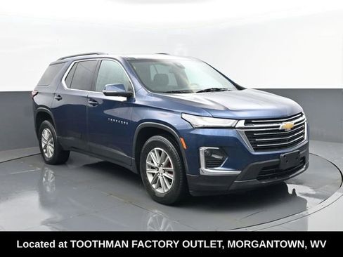 Used 2023 Chevrolet Traverse LT AWD/4WD image 3