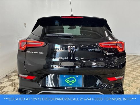 Used 2024 Buick Encore GX Avenir w/ Avenir Convenience Package FWD image 5