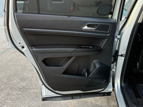 Used 2018 Volkswagen Atlas SE image 37