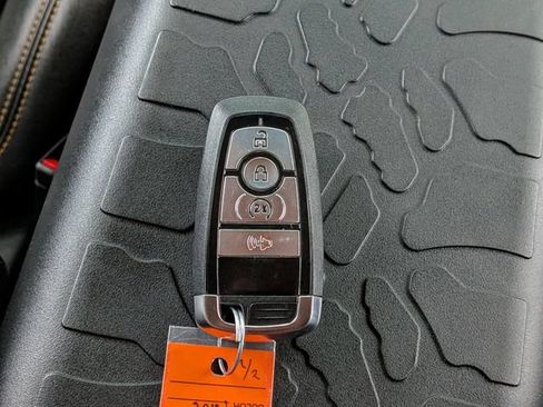 Certified 2024 Ford Bronco Badlands AWD/4WD image 35
