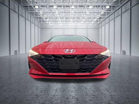 Used 2023 Hyundai Elantra SEL w/ Convenience Package FWD image 12