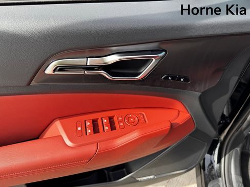 New 2026 Kia Sportage SX Prestige image 10