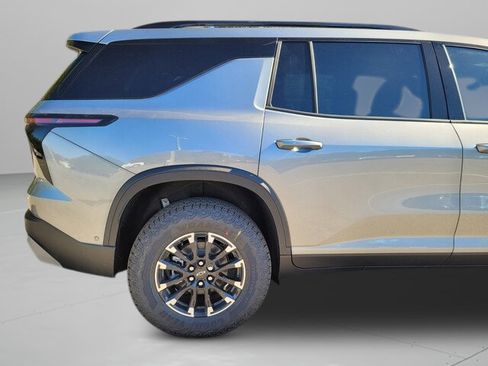 New 2026 Chevrolet Traverse Z71 w/ Enhanced Driving Package image 8