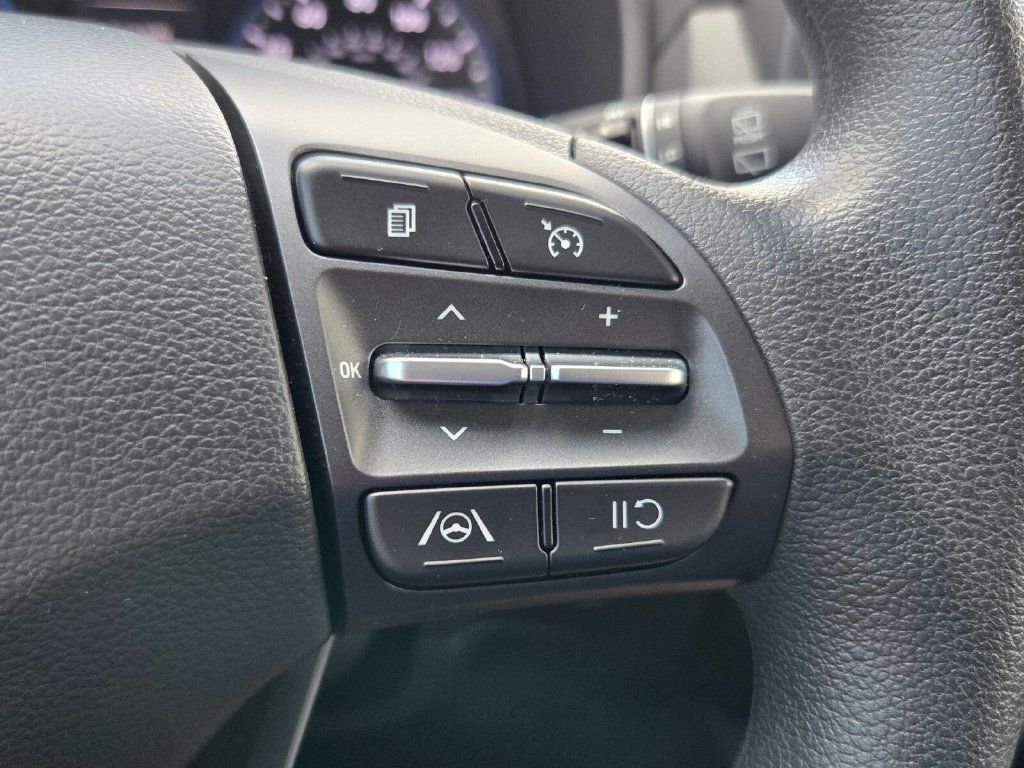 Used 2023 Hyundai Kona SEL FWD image 21