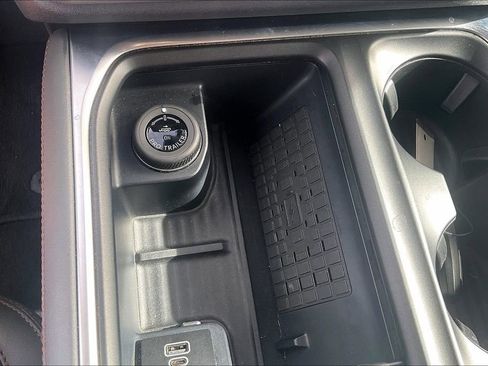 Used 2025 Ford Expedition Active AWD/4WD image 33