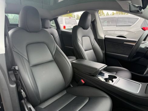 Used 2023 Tesla Model Y Long Range AWD/4WD image 21