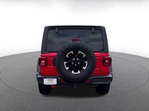 Used 2025 Jeep Wrangler Unlimited Rubicon AWD/4WD image 11