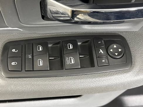 Used 2016 RAM 1500 Big Horn image 12