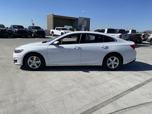Used 2024 Chevrolet Malibu LS image 4