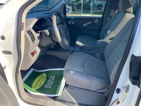 Used 2019 Nissan Frontier S image 8