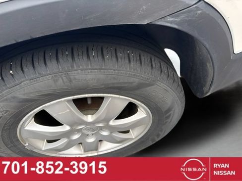 Used 2011 Kia Sorento LX AWD/4WD image 7