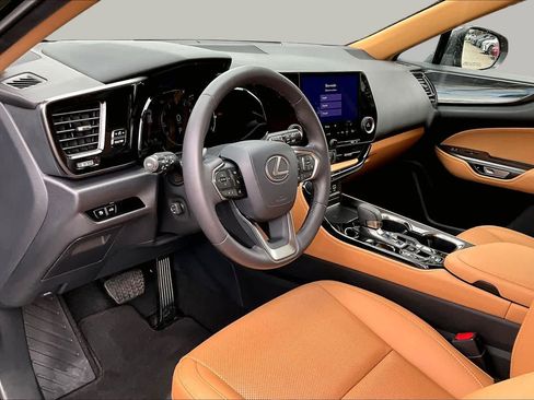 Used 2025 Lexus NX 350 AWD w/ Premium Package image 18