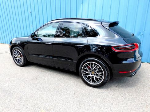 Used 2017 Porsche Macan Turbo image 3