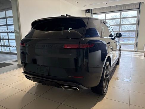 New 2026 Land Rover Range Rover Sport SE AWD/4WD image 5