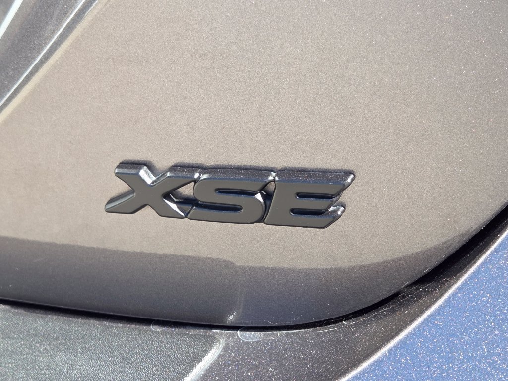 Used 2024 Toyota Camry XSE FWD image 27