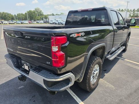 Used 2023 Chevrolet Silverado 2500 LT AWD/4WD image 9