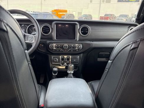 Used 2023 Jeep Wrangler Unlimited Sahara w/ Cold Weather Group image 11