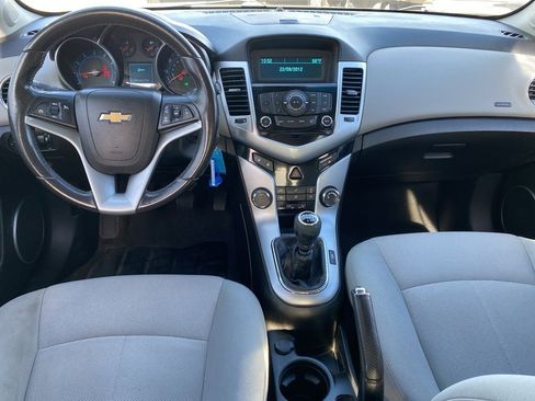 Used 2011 Chevrolet Cruze Eco image 5