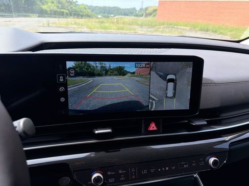 New 2026 Kia Carnival SX Prestige FWD image 34