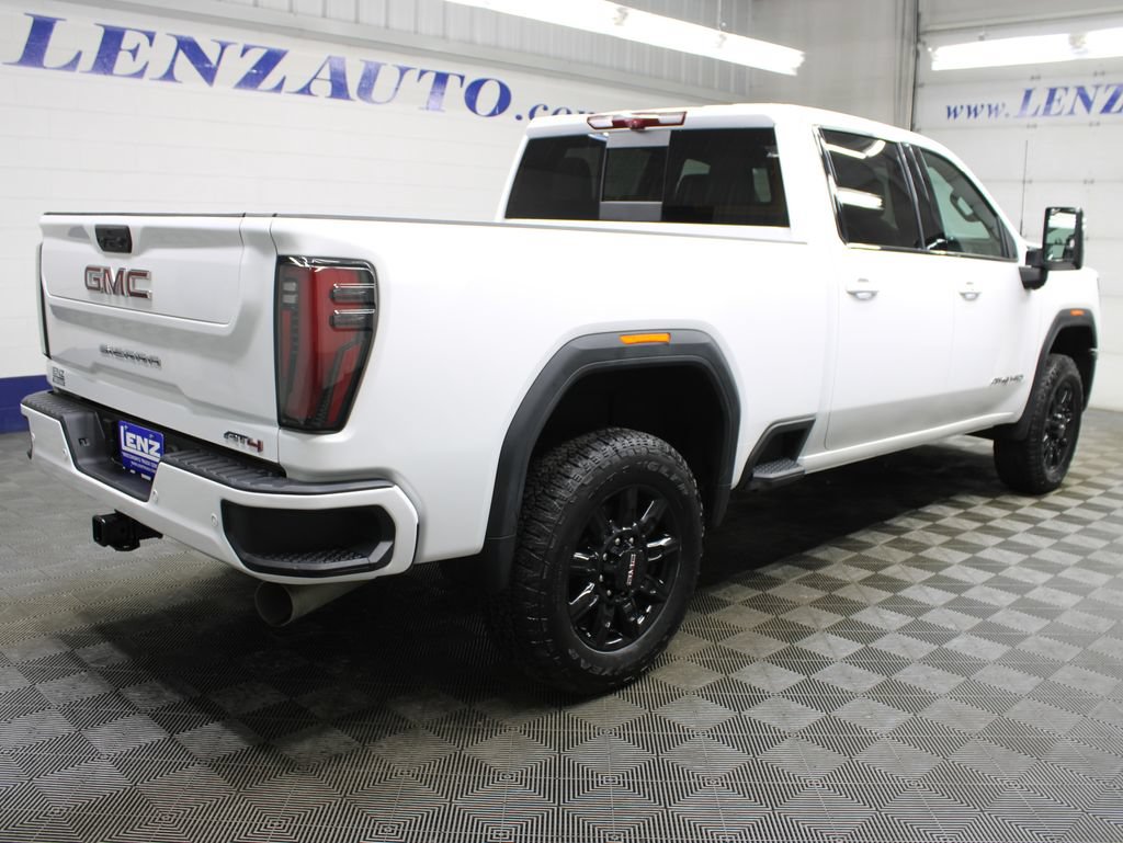 Used 2026 GMC Sierra 2500 AT4 w/ Technology Package AWD/4WD image 6