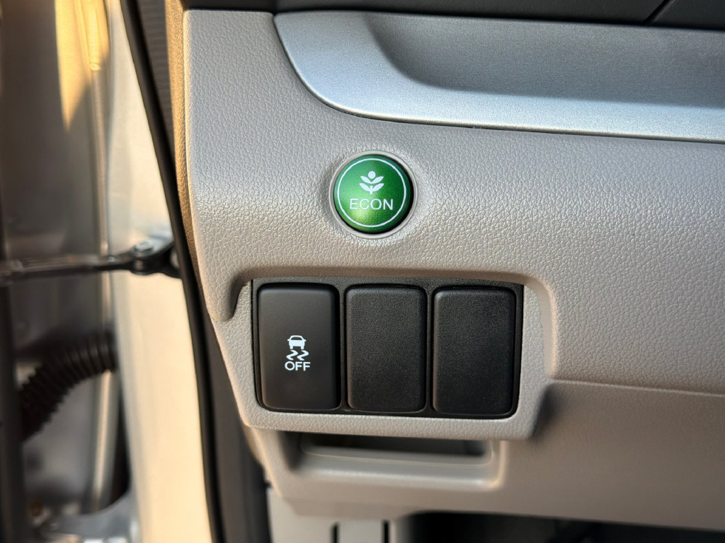 Used 2013 Honda CR-V LX image 20