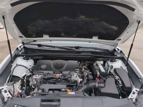 Used 2019 Toyota Camry XSE image 15
