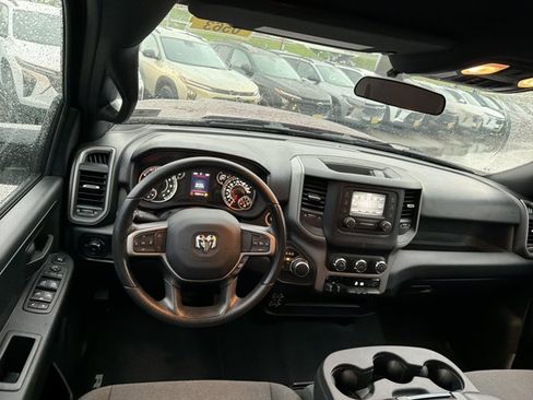 Used 2024 RAM 3500 Tradesman w/ Chrome Appearance Group AWD/4WD image 14
