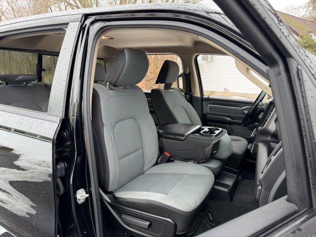 Used 2020 RAM 1500 Big Horn AWD/4WD image 13