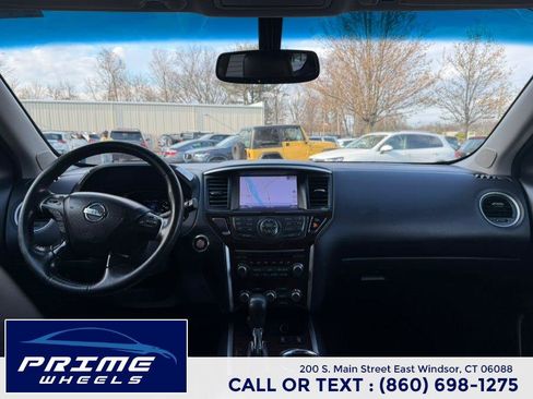 Used 2014 Nissan Pathfinder SL w/ SL Tech Package image 20