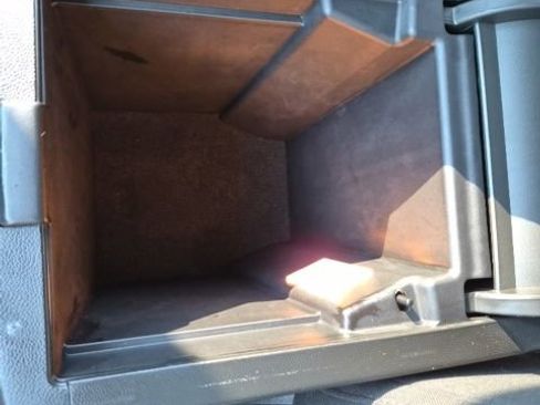 Used 2023 Chevrolet Traverse LT image 27