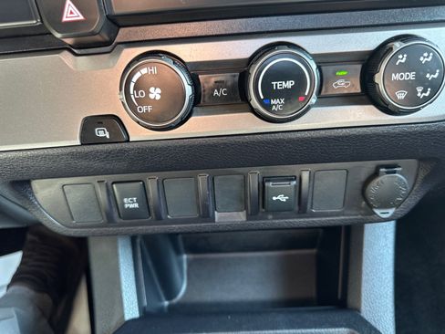 Used 2023 Toyota Tacoma SR image 26