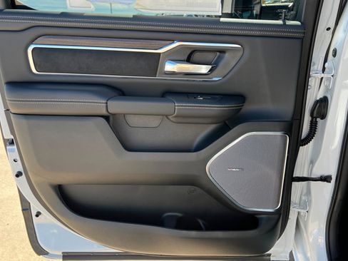 New 2026 RAM 1500 Laramie w/ Night Edition AWD/4WD image 18
